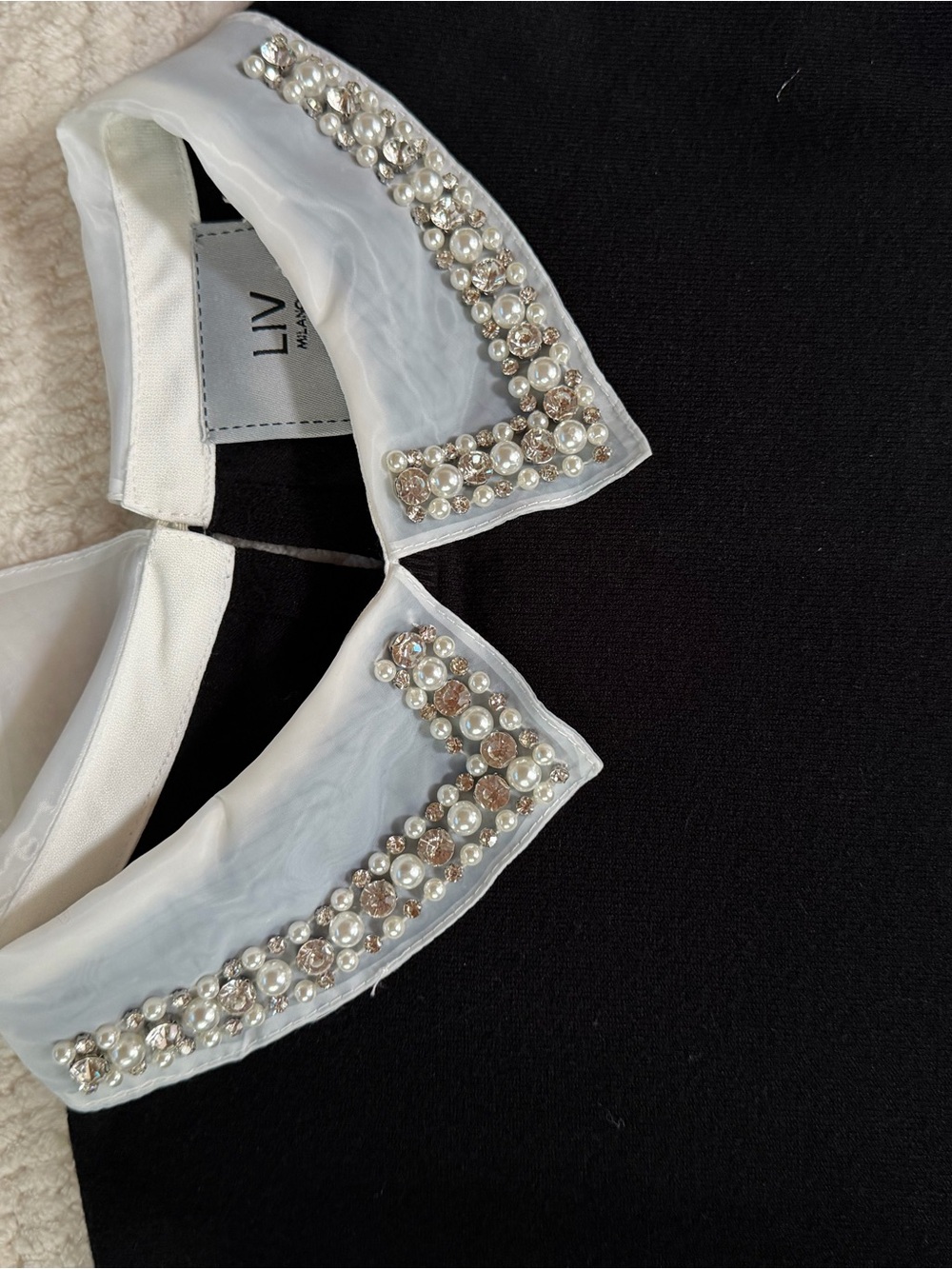 Embellished Collar Black Sweater - LLY - Picture 3 of 5